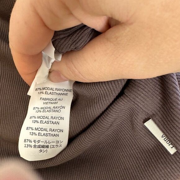 Vuori Pose Henley Jumpsuit Size Small Chocolate Athleisure $148.00 - Picture 7 of 11